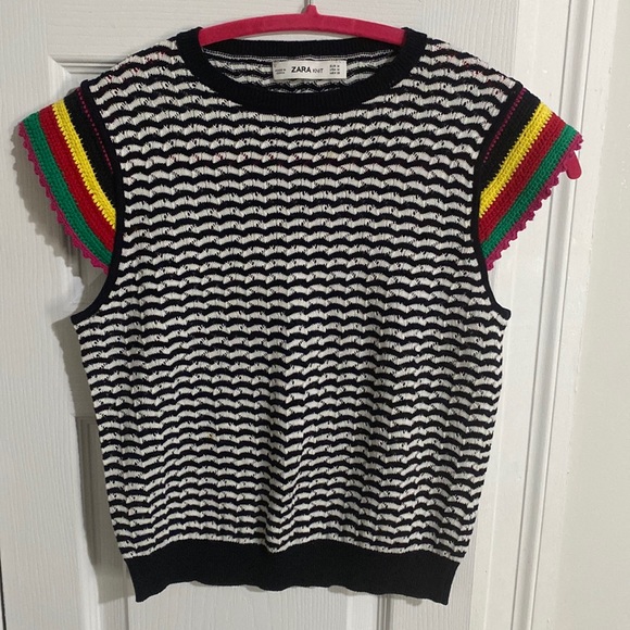 ZARA multi colored graphic knit top, size M - Picture 1 of 4